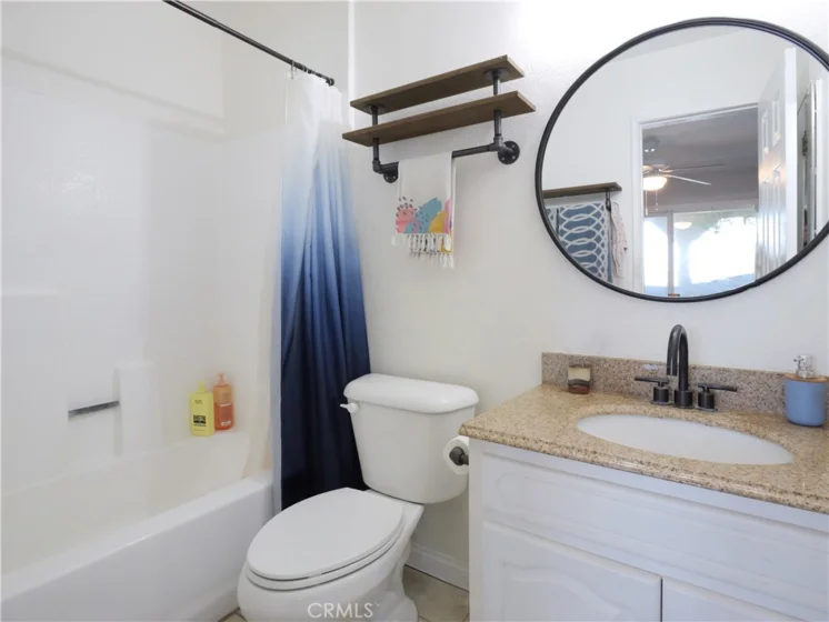 453 Almond Avenue #6 photo 17