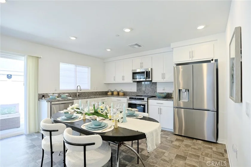 7486 Olive Grove photo 8