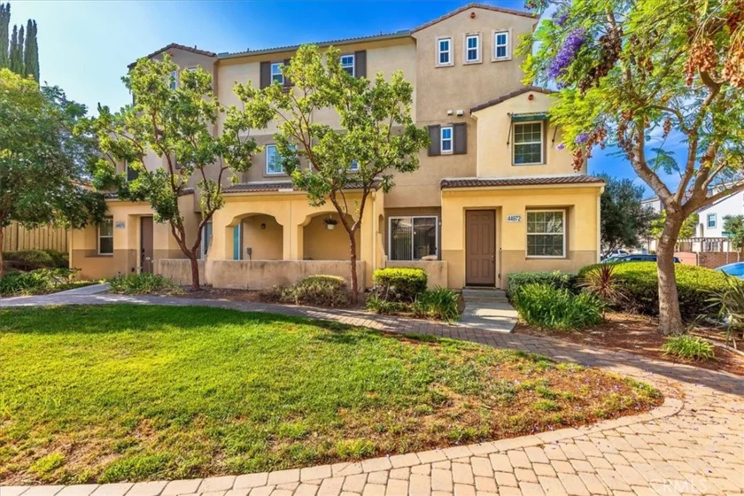 44972 Bellflower photo 2
