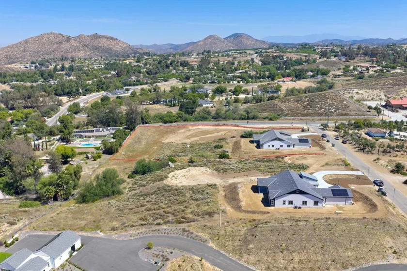 39191 Corte Venture photo 18