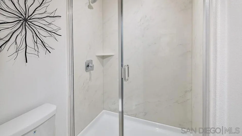 3307 Faye Drive photo 12