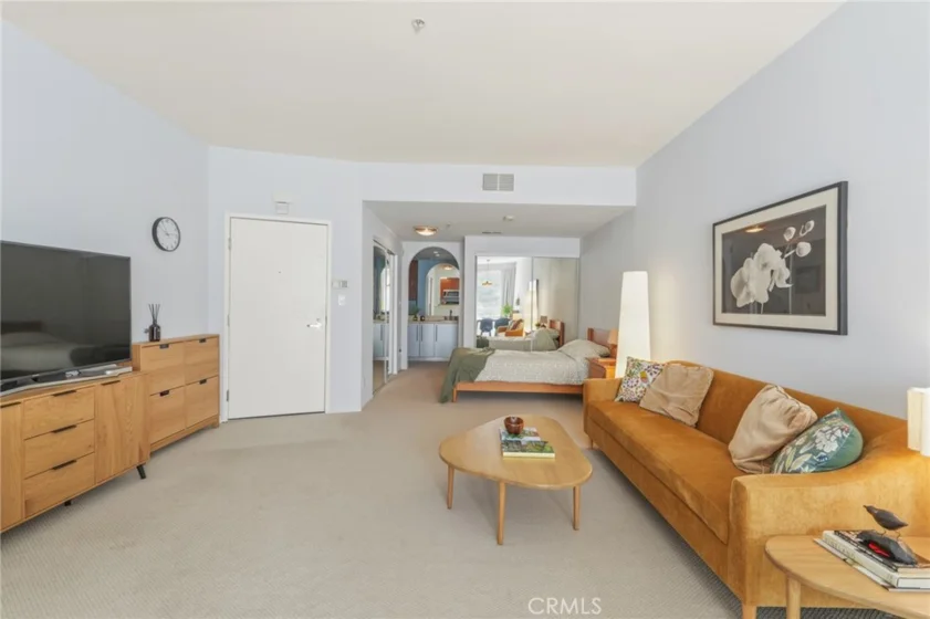 620 S Gramercy Place #211 photo 41