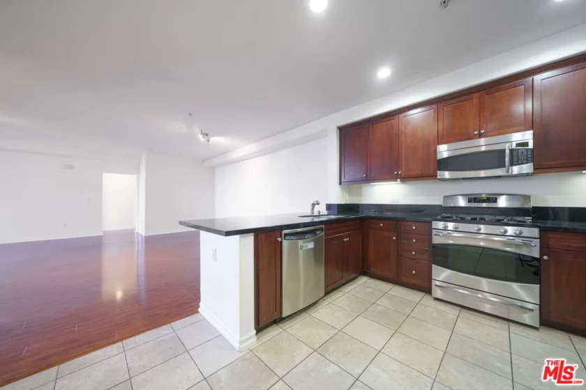 629 Traction Avenue #511 photo 2