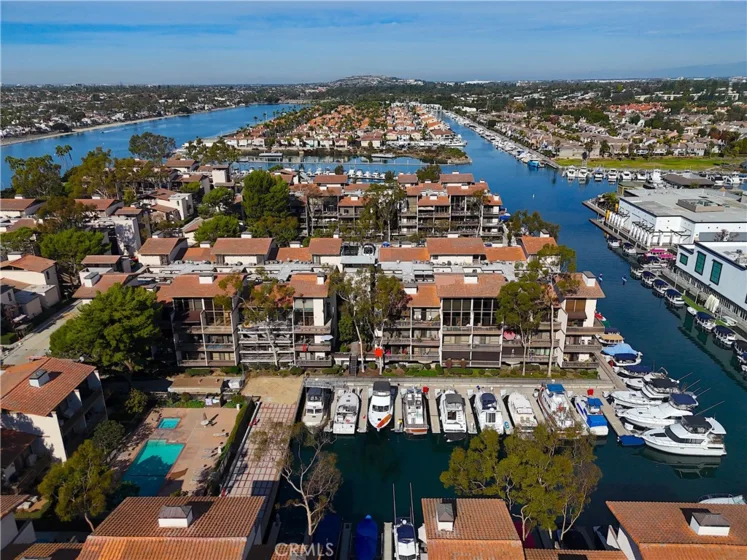 6126 N Marina Pacifica photo 3
