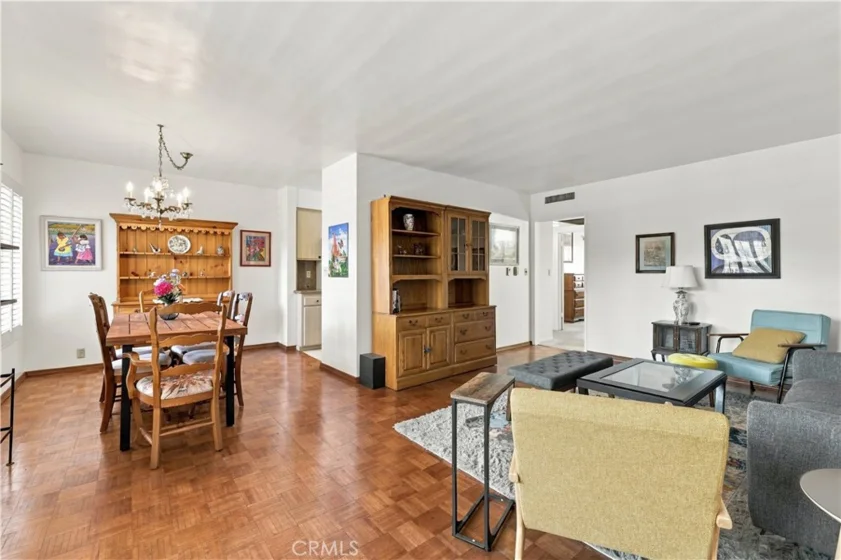215 N Kenwood Street #303 photo 2