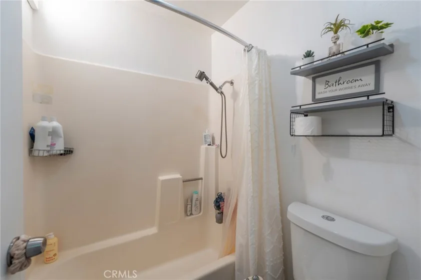 628 Daisy Avenue #225 photo 14
