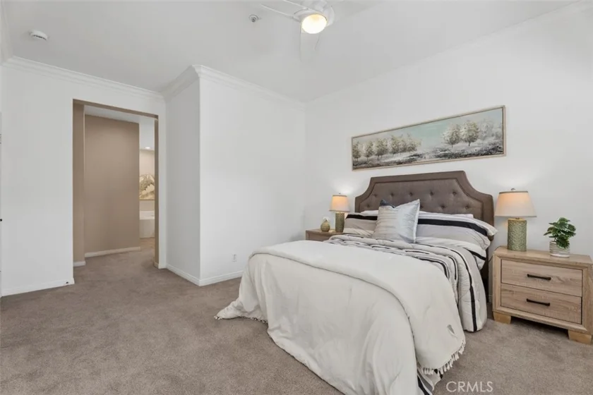44 Burlingame photo 25