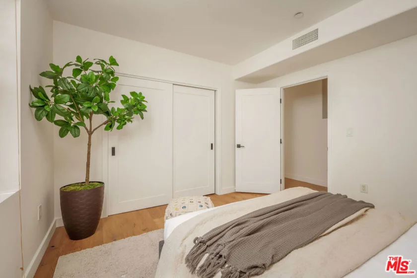 13173 Pacific #202 photo 32