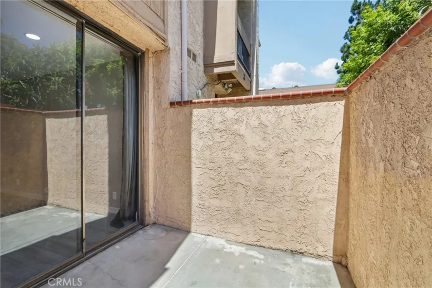 9600 Sylmar Avenue #19 photo 3