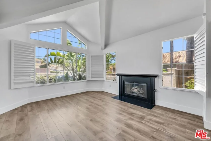 24445 Camino Vasco photo 4