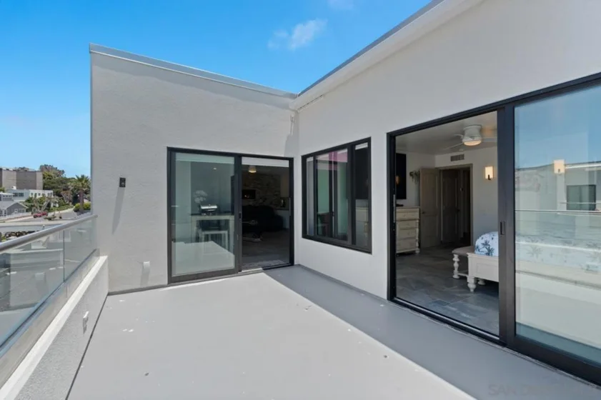 100 Coast #405 photo 25