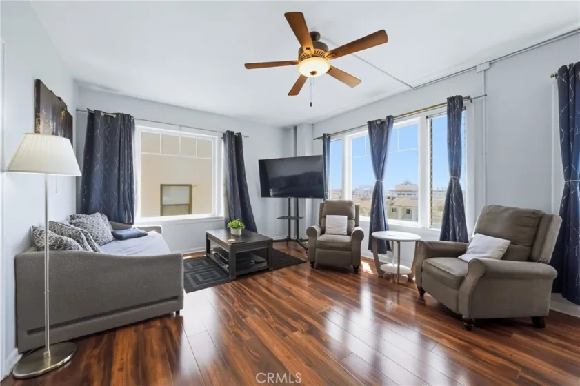 360 W Ocean Boulevard #607 photo 12