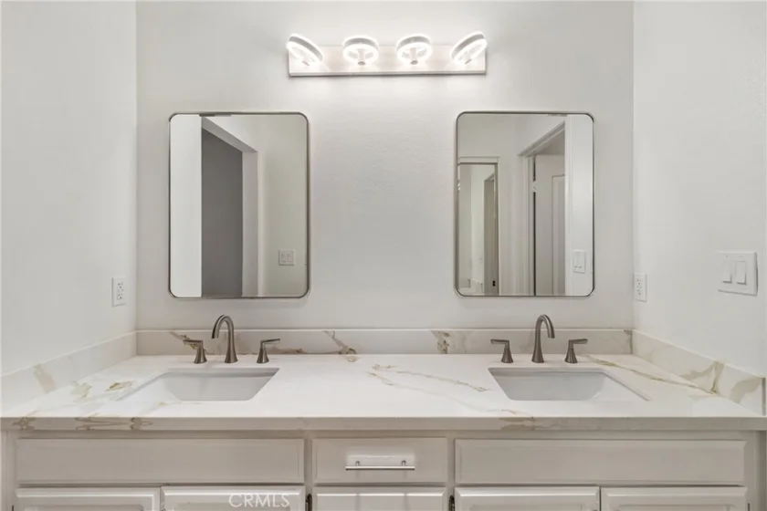 18985 Gault photo 24