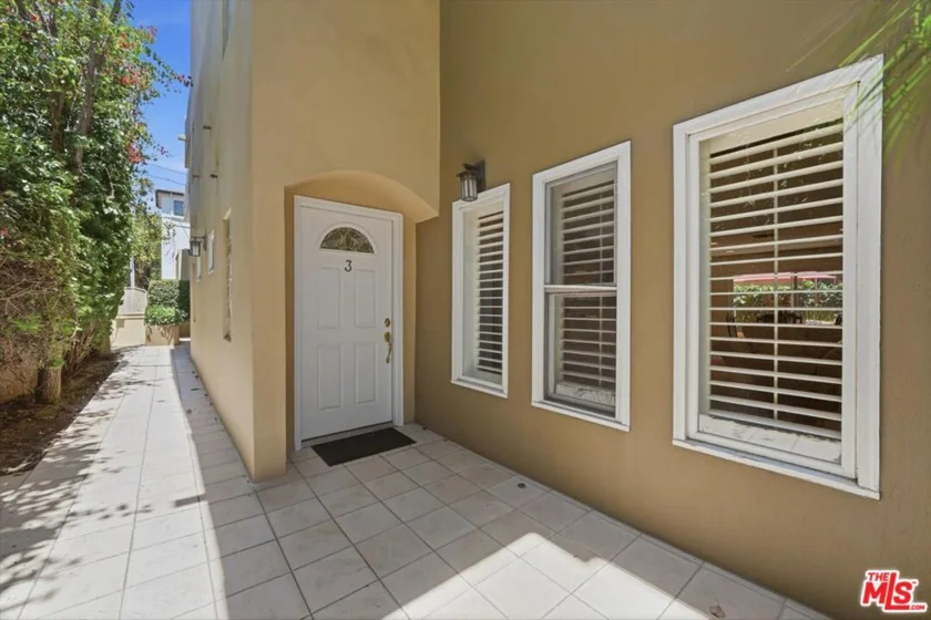 1043 11th Street #3 photo 3