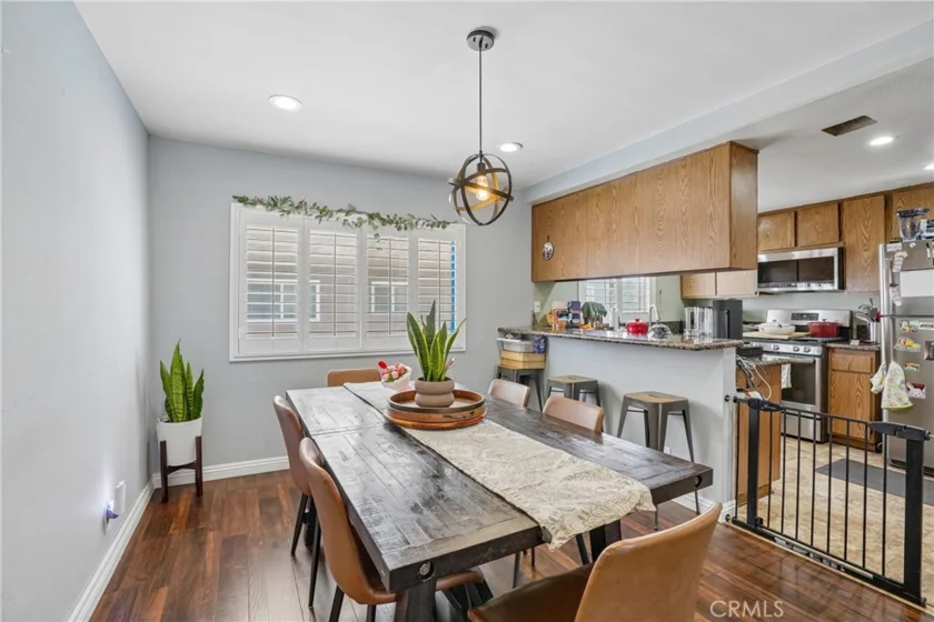 1599 W Jefferson Boulevard photo 28