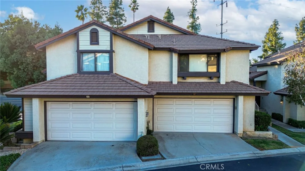 5050 Canyon Crest Drive photo 2
