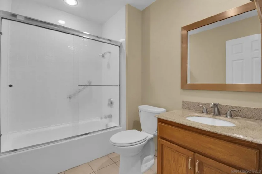 3787 Balboa #C photo 25