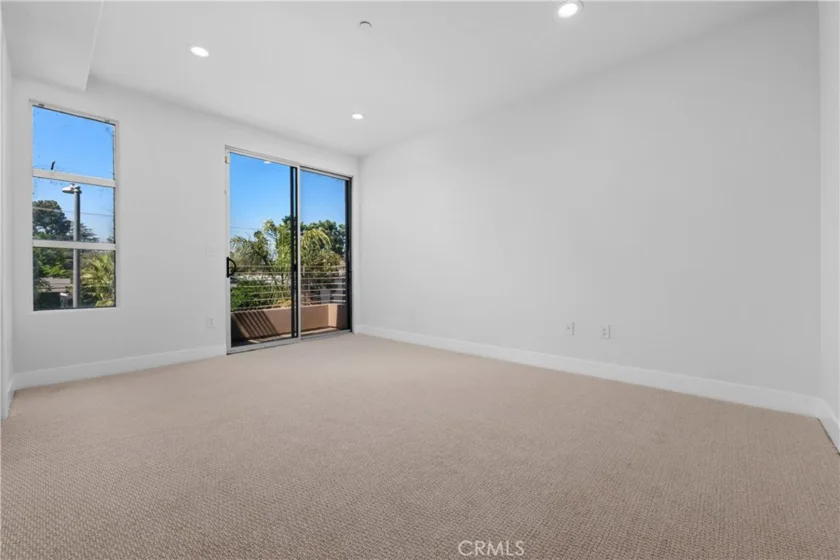 13440 Moorpark Street #101 photo 30