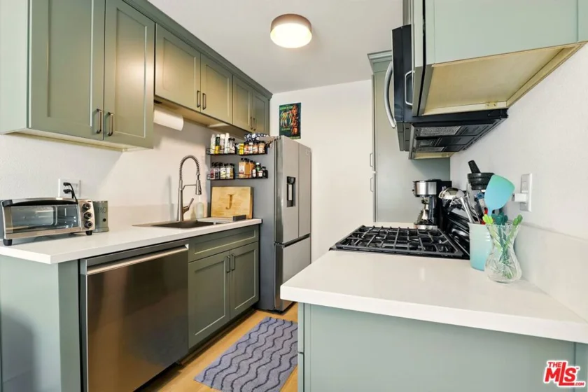 11813 Runnymede Street #36 photo 6