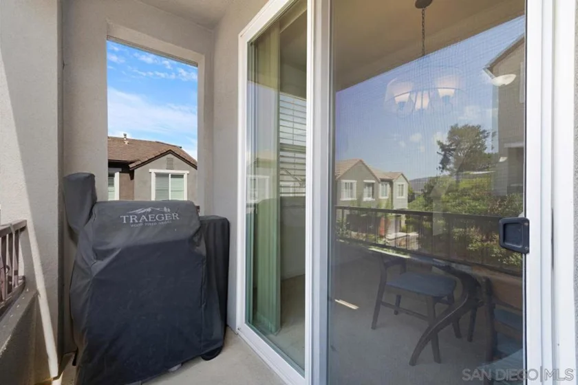 1800 Clare Lane photo 19