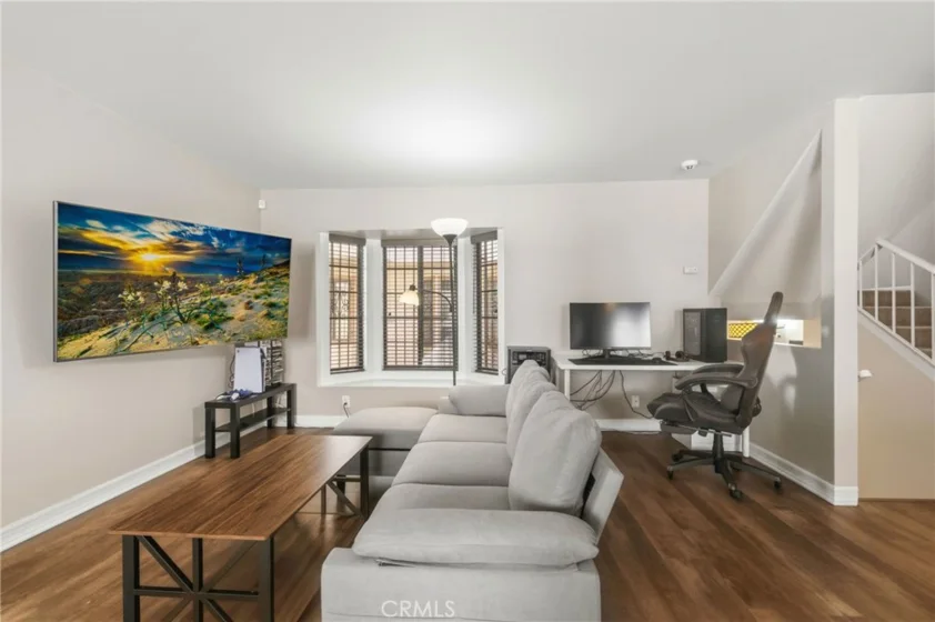 14715 Saticoy Street #14 photo 5