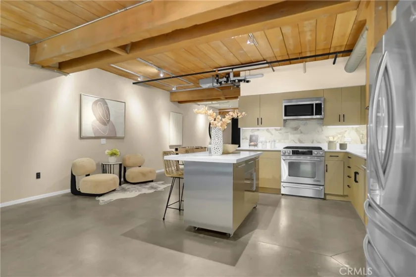 530 S Hewitt Street #146 photo 8