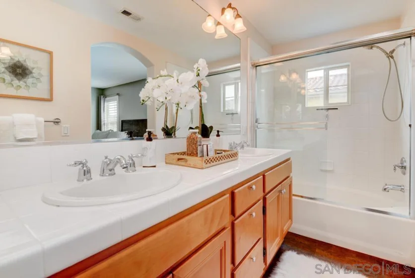 2591 Escala Circle photo 5