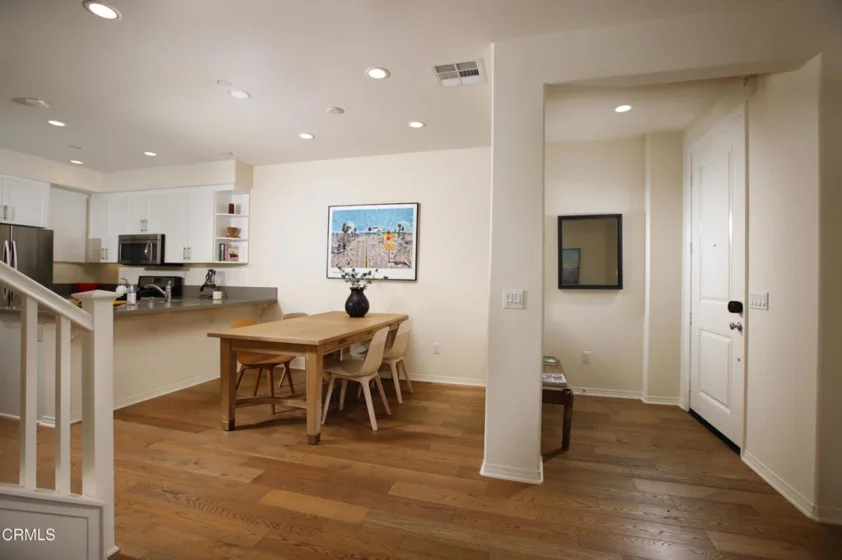 281 N Mar Vista #14 photo 14