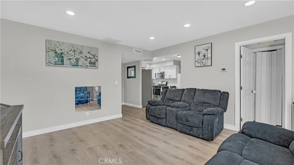 11074 Kibbins Circle photo 8