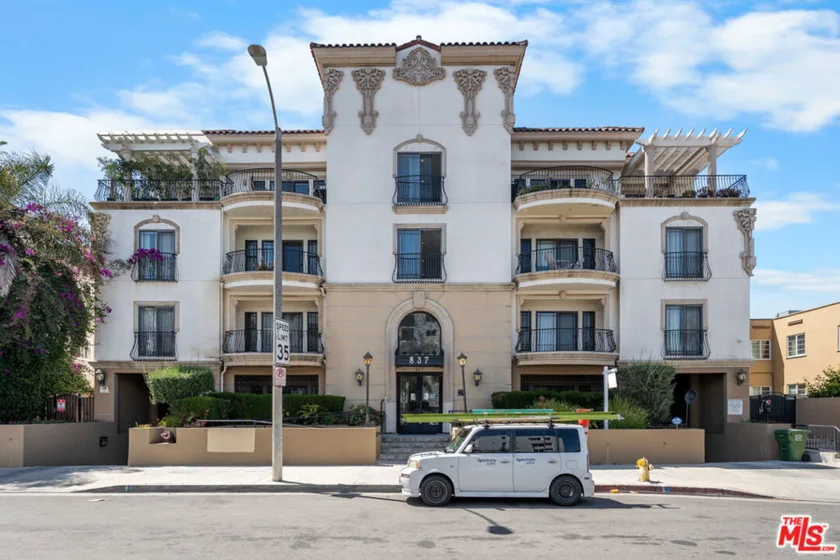 837 Crenshaw Boulevard #204 photo 1