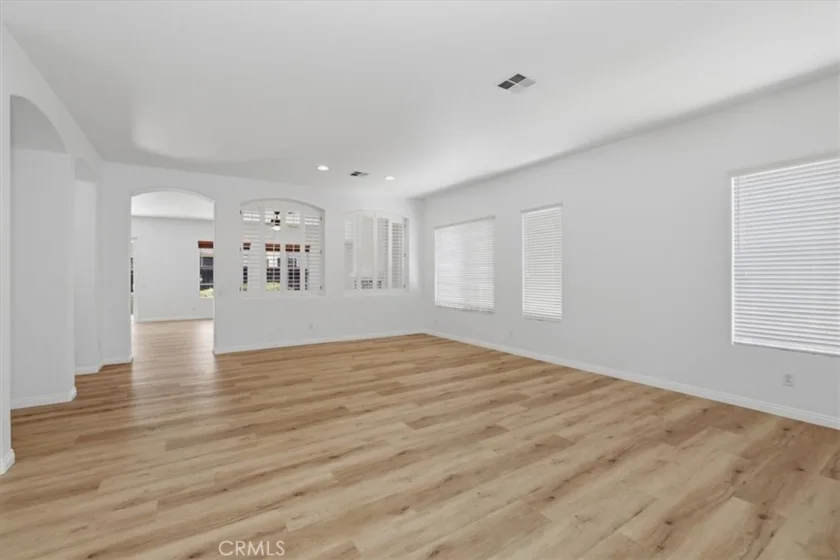 26757 Queen Court photo 45