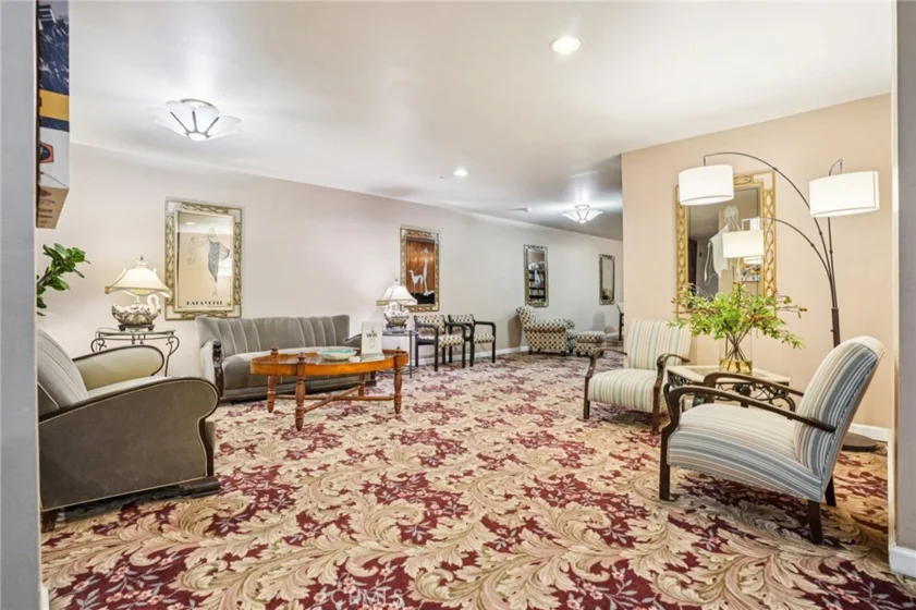 140 Linden #356 photo 17