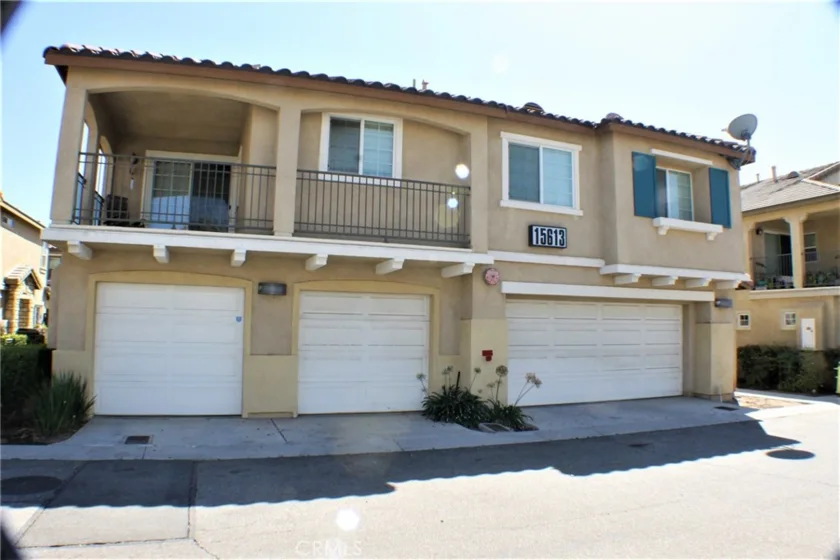 15613 Lasselle Street #17 photo 2