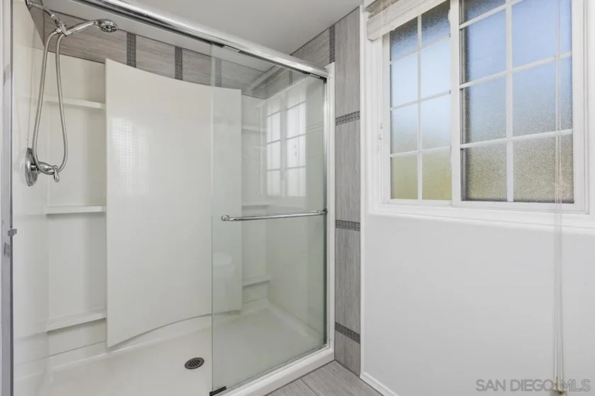16424 Avenida Venusto #E photo 25