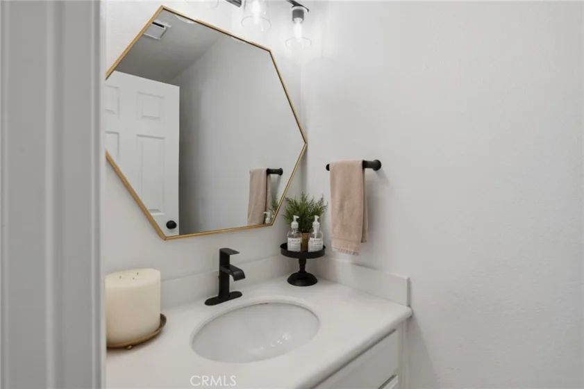 2 Corbin Street photo 18