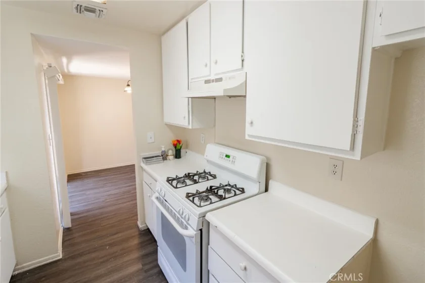 7115 Etiwanda #2 photo 8