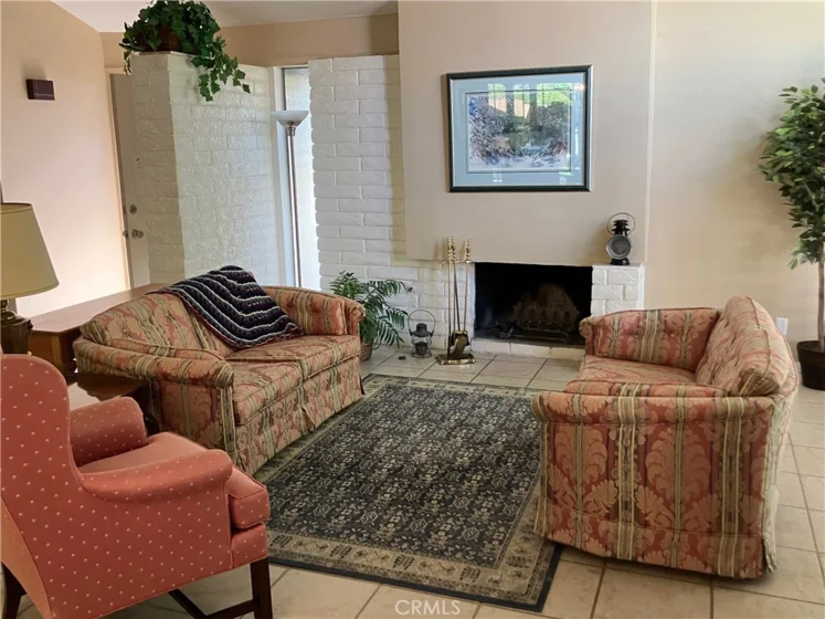 1413 Seven Hills photo 10