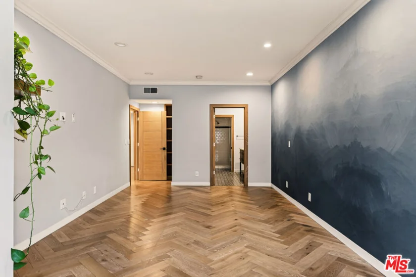 11667 Gorham Avenue #201 photo 16