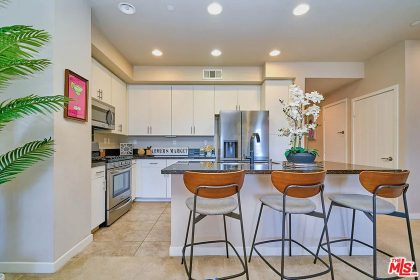 801 S Anaheim Boulevard #107 photo 20