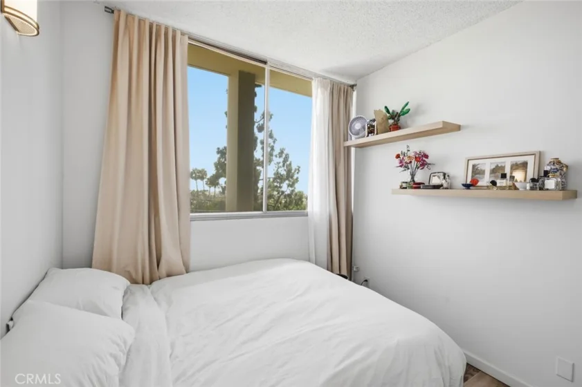 4455 Los Feliz Boulevard #601 photo 27