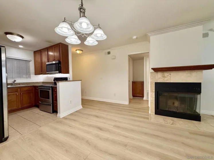 1756 Essex Street #305 photo 6