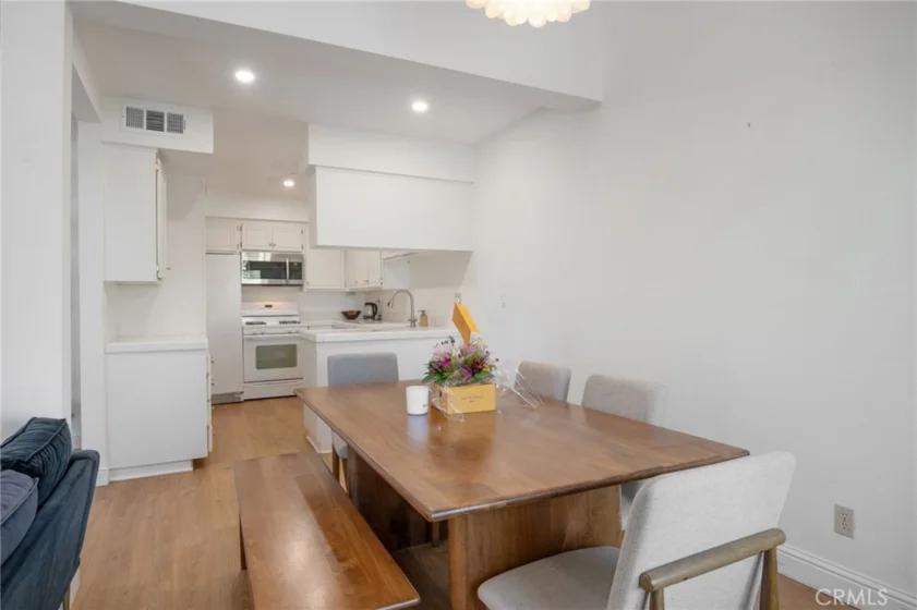 13220 Valleyheart Drive #305 photo 7
