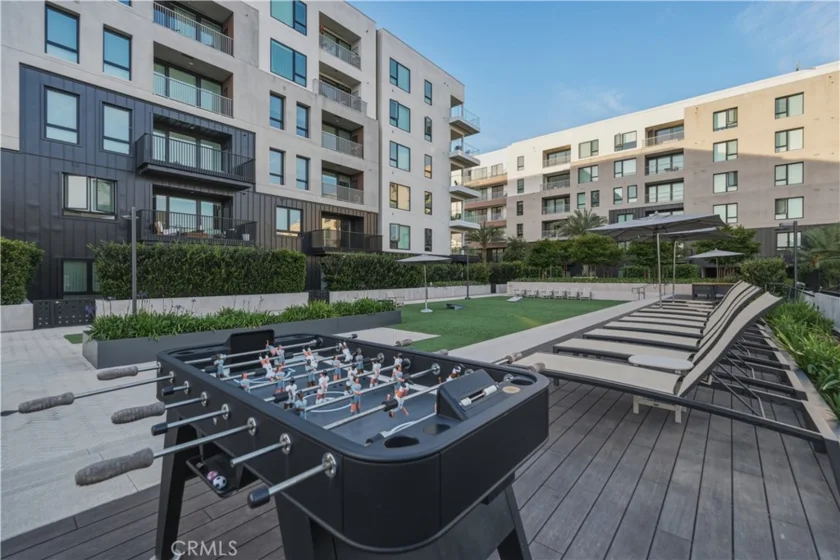 4505 Rivington photo 35