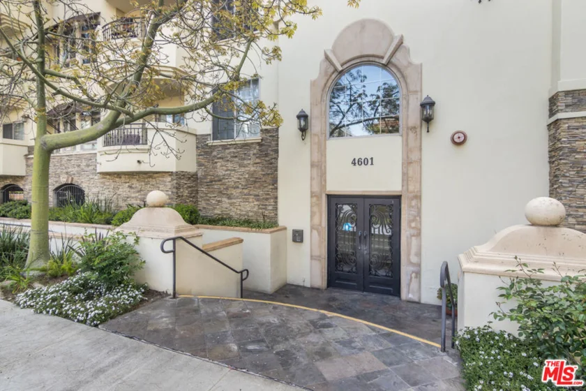 4601 Coldwater Canyon Avenue #104 photo 1