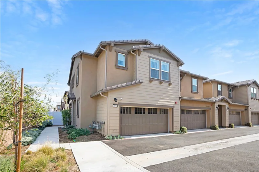 40596 Birchfield Drive photo 2