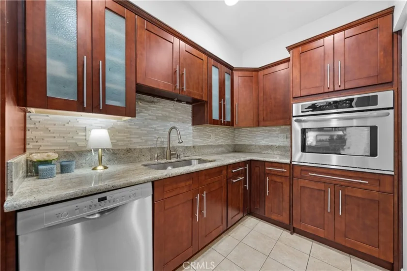 1509 Greenfield Avenue #106 photo 6