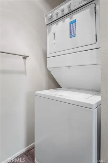 5860 Benner #303 photo 12