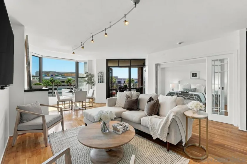 500 W Harbor Drive #504 photo 3