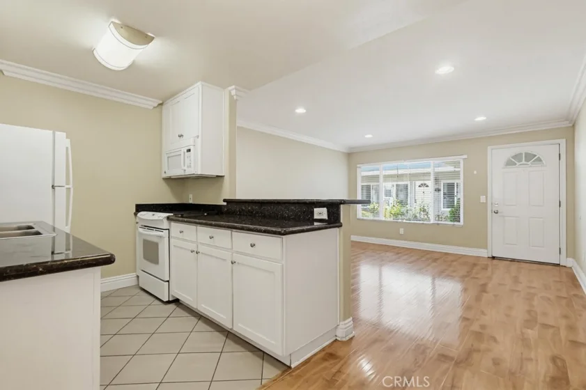1720 Newport Avenue #2 photo 21