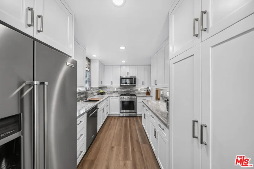 15173 Magnolia Boulevard #F photo 24